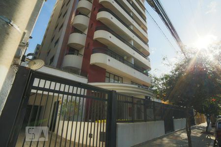 Apartamento para alugar com 100m², 3 quartos e 2 vagasFachada