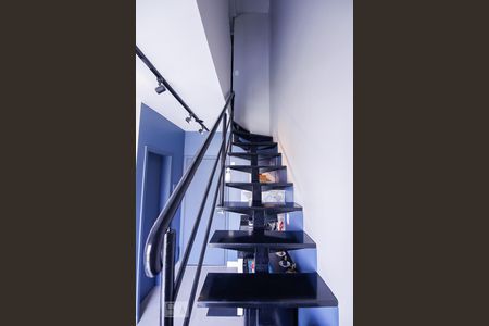 Studio para alugar com 48m², 1 quarto e 1 vagaEscada