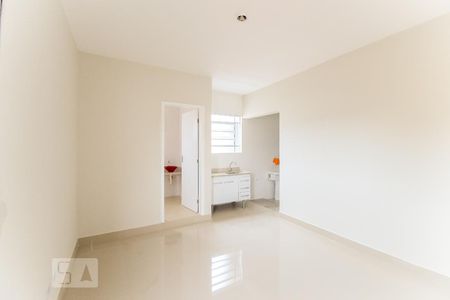 Sala e cozinha de kitnet/studio para alugar com 1 quarto, 30m² em Vila Antonieta, São Paulo