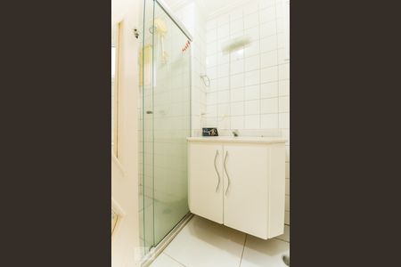 Apartamento à venda com 57m², 2 quartos e 1 vaga Apartamento à venda com 57m², 2 quartos e 1 vagaBanheiro