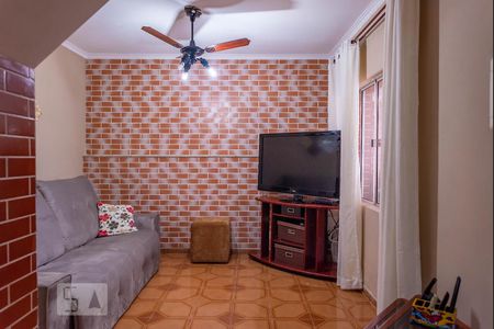 Sala de Estar de casa para alugar com 3 quartos, 170m² em Vila Prudente, São Paulo
