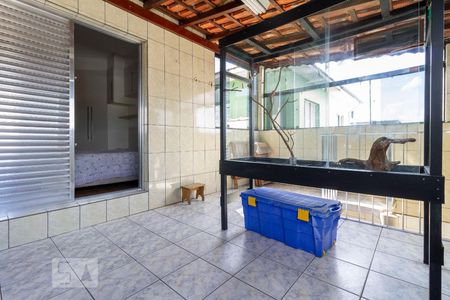 Casa à venda com 110m², 2 quartos e 2 vagas Casa à venda com 110m², 2 quartos e 2 vagasVaranda