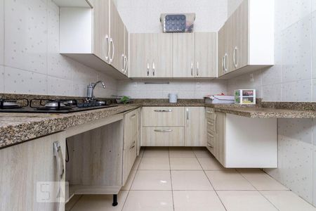 Casa à venda com 110m², 2 quartos e 2 vagas Casa à venda com 110m², 2 quartos e 2 vagasCozinha de Serviço