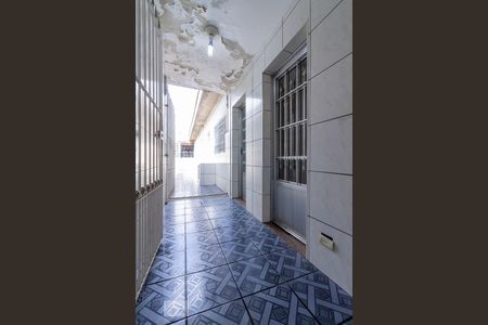 Casa à venda com 110m², 2 quartos e 2 vagas Casa à venda com 110m², 2 quartos e 2 vagasCorredor