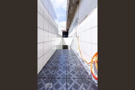 Casa à venda com 110m², 2 quartos e 2 vagas Casa à venda com 110m², 2 quartos e 2 vagasCorredor