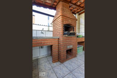 Casa à venda com 110m², 2 quartos e 2 vagas Casa à venda com 110m², 2 quartos e 2 vagasChurrasqueira