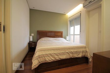 Apartamento à venda com 115m², 3 quartos e 3 vagasSuíte 1