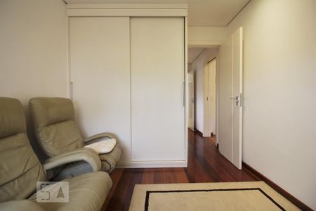 Apartamento à venda com 115m², 3 quartos e 3 vagasSuíte 2