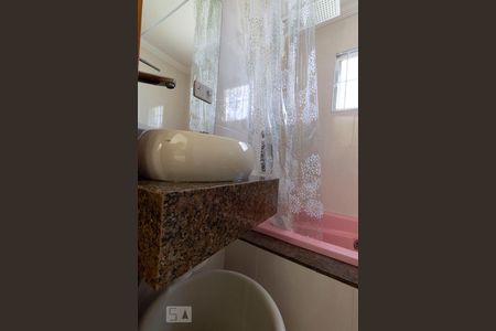 Casa à venda com 528m², 3 quartos e 8 vagasBanheiro Quarto 3 - Suite