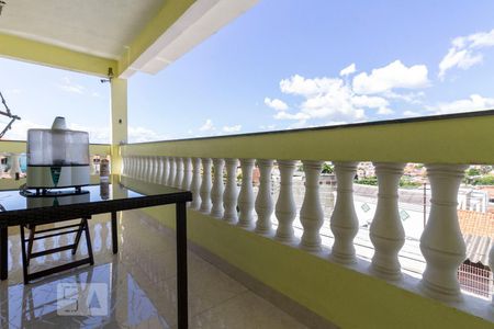 Casa à venda com 528m², 3 quartos e 8 vagasVaranda 2