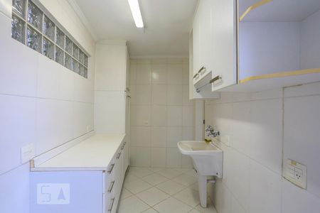 Casa à venda com 320m², 3 quartos e 2 vagasÁrea de Serviço