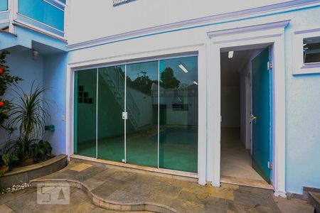 Casa à venda com 320m², 3 quartos e 2 vagasSalão da Casa