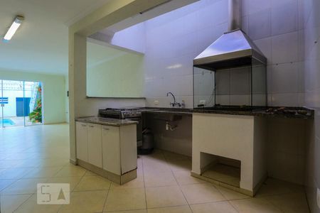 Casa à venda com 320m², 3 quartos e 2 vagasCozinha Gourmet do Salão