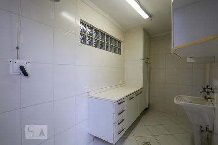 Casa à venda com 320m², 3 quartos e 2 vagasÁrea de Serviço
