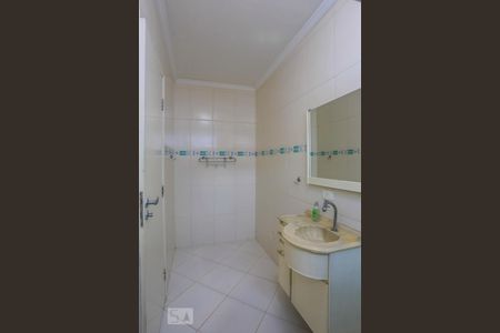 Casa à venda com 320m², 3 quartos e 2 vagasBanheiro do Salão