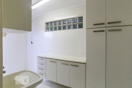 Casa à venda com 320m², 3 quartos e 2 vagasÁrea de Serviço