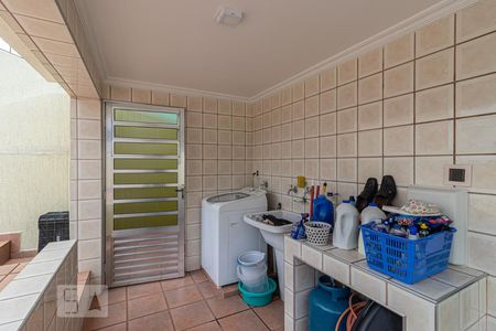 Casa para alugar com 180m², 3 quartos e 4 vagasÁrea de Serviço