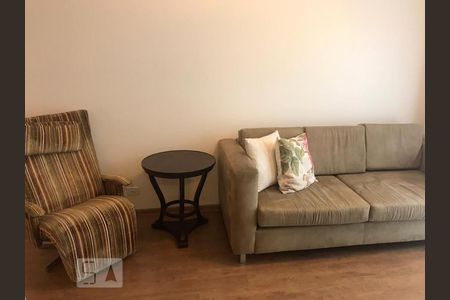 Apartamento à venda com 70m², 2 quartos e 2 vagasSala