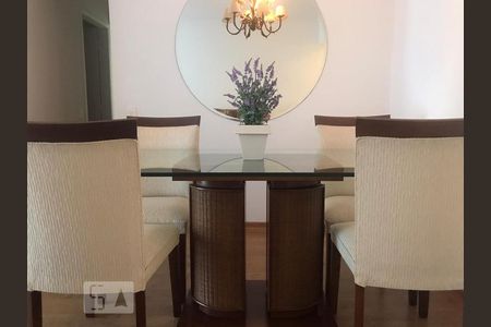 Apartamento à venda com 70m², 2 quartos e 2 vagasSala de Jantar 