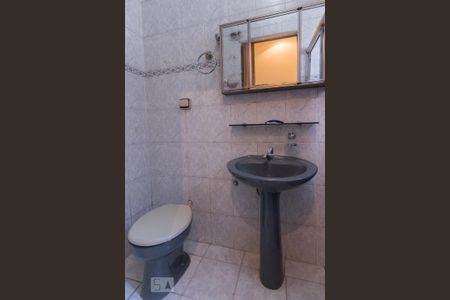 Casa para alugar com 150m², 3 quartos e sem vaga Casa para alugar com 150m², 3 quartos e sem vagaBanheiro Social