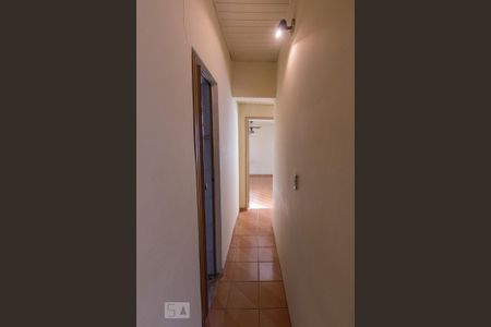 Casa para alugar com 150m², 3 quartos e sem vaga Casa para alugar com 150m², 3 quartos e sem vagaCorredor