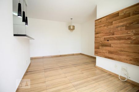 Sala de apartamento para alugar com 2 quartos, 65m² em Vila Nova Alba, São Paulo