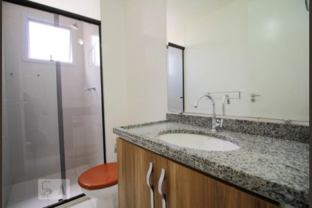 Apartamento para alugar com 65m², 2 quartos e 1 vaga Apartamento para alugar com 65m², 2 quartos e 1 vagaBanheiro Suíte