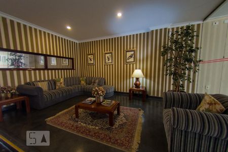 Apartamento para alugar com 210m², 3 quartos e 2 vagasHall