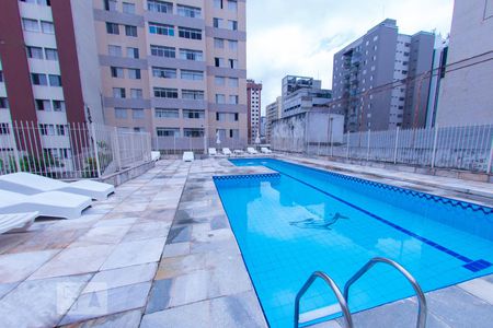 Apartamento para alugar com 210m², 3 quartos e 2 vagasÁrea comum - Piscina