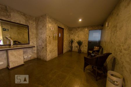 Apartamento para alugar com 210m², 3 quartos e 2 vagasHall de Entrada