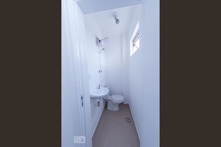 Apartamento para alugar com 210m², 3 quartos e 2 vagasBanheiro de Serviço