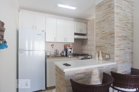 Cozinha de apartamento para alugar com 2 quartos, 50m² em Vila Marieta, Campinas