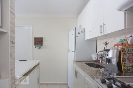 Cozinha de apartamento à venda com 2 quartos, 50m² em Vila Marieta, Campinas