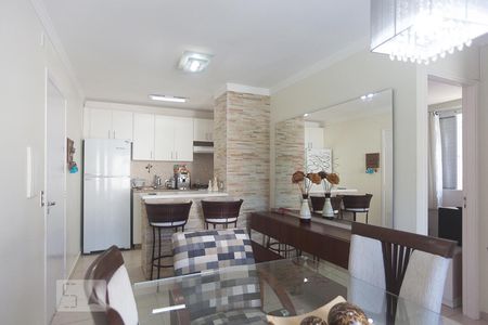 Sala de apartamento à venda com 2 quartos, 50m² em Vila Marieta, Campinas