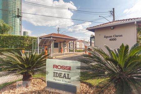 Apartamento à venda com 50m², 2 quartos e 1 vagaFachada do condominio 