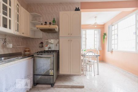 Casa para alugar com 150m², 2 quartos e sem vagaCozinha