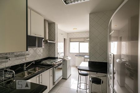 Apartamento para alugar com 125m², 2 quartos e 2 vagasCozinha