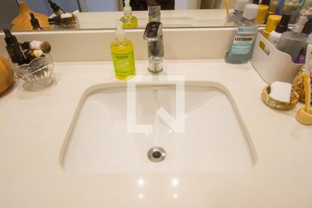 Banheiro Suíte 1 de casa à venda com 2 quartos, 150m² em Santo Amaro, São Paulo