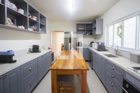 Casa à venda com 150m², 2 quartos e 2 vagas Casa à venda com 150m², 2 quartos e 2 vagasCozinha