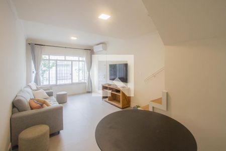 Sala de casa à venda com 2 quartos, 150m² em Santo Amaro, São Paulo