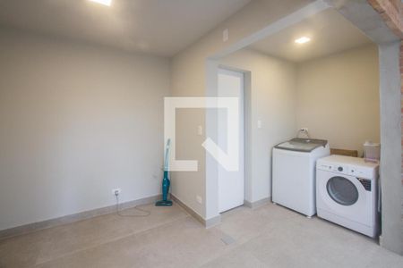 Casa à venda com 150m², 2 quartos e 2 vagas Casa à venda com 150m², 2 quartos e 2 vagasÁrea de Serviço