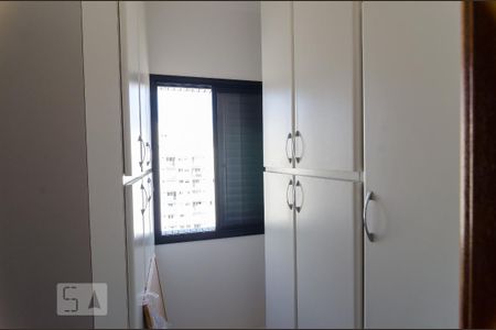 Apartamento à venda com 240m², 3 quartos e 3 vagasQuarto de Serviço