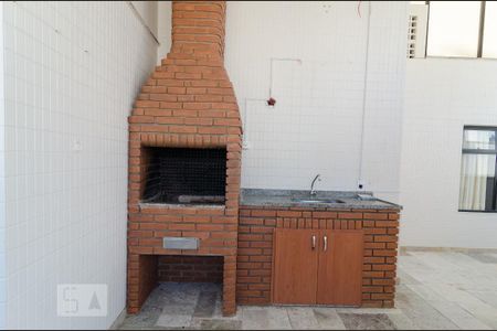 Apartamento à venda com 240m², 3 quartos e 3 vagasChurrasqueira