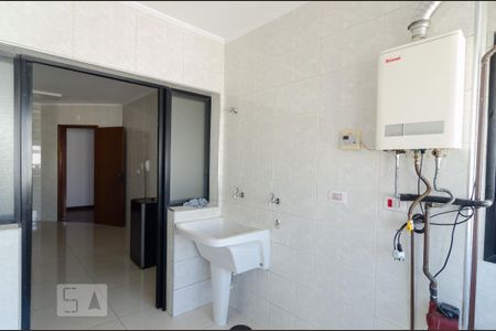 Apartamento à venda com 240m², 3 quartos e 3 vagasLavanderia