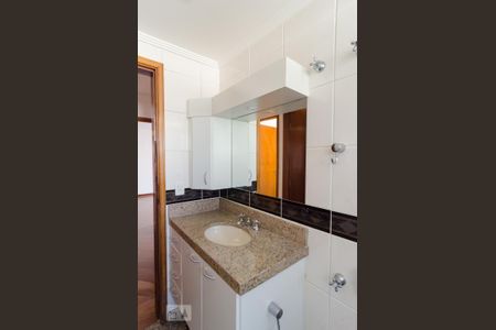 Apartamento à venda com 240m², 3 quartos e 3 vagasBanheiro