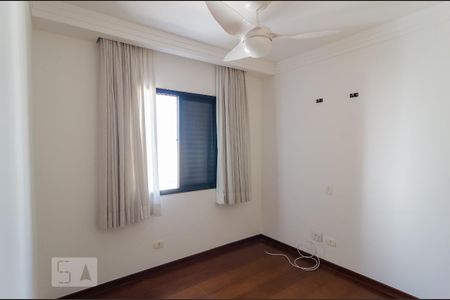Apartamento à venda com 240m², 3 quartos e 3 vagasQuarto 2