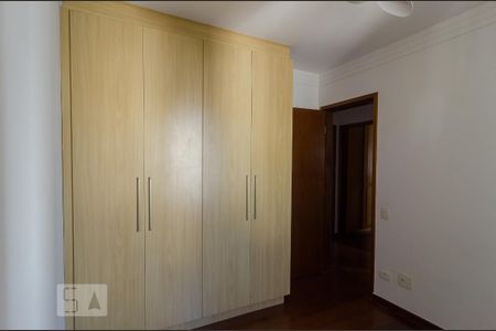 Apartamento à venda com 240m², 3 quartos e 3 vagasQuarto 2