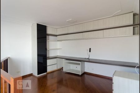 Apartamento à venda com 240m², 3 quartos e 3 vagasEscritório