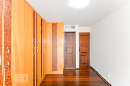 Apartamento à venda com 119m², 3 quartos e 2 vagasSuíte