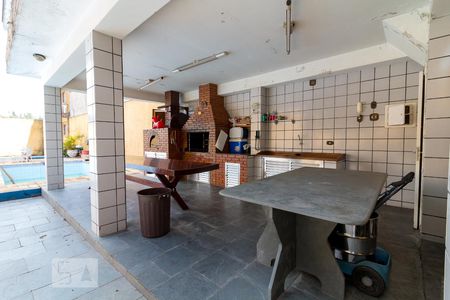 Casa à venda com 750m², 4 quartos e 8 vagasChurrasqueira